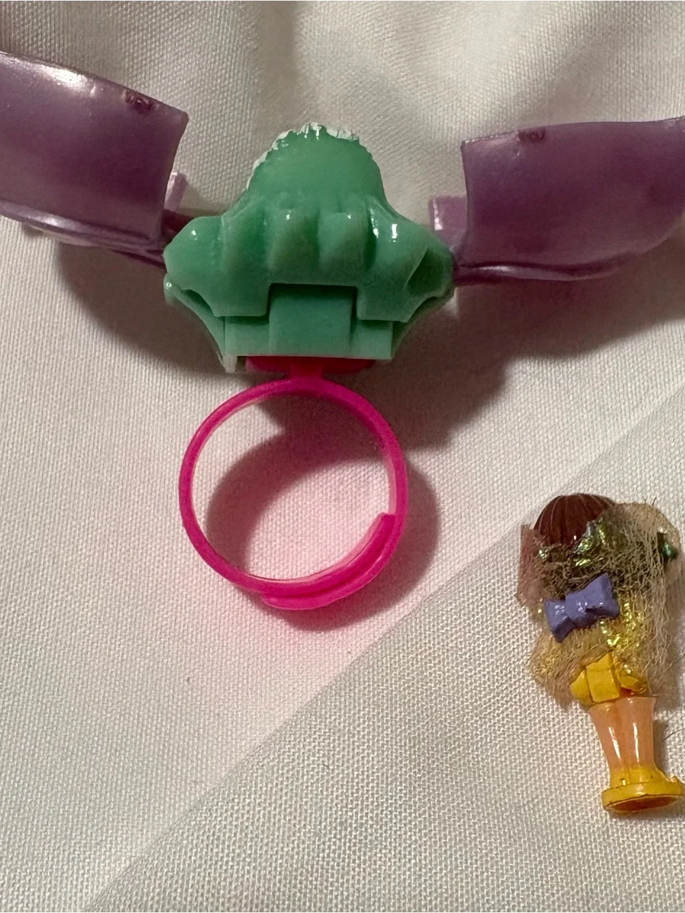 Polly Pocket Tulip Petal Fairy Ring, Complete, 1993 by Blue Bird